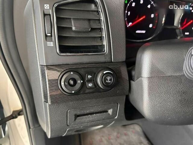 Шевроле Каптива, объемом двигателя 2 л и пробегом 145 тыс. км за 14000 $, фото 12 на Automoto.ua