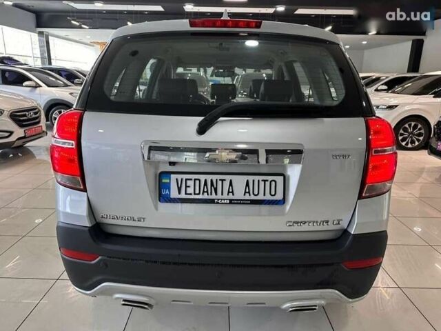 Шевроле Каптіва, об'ємом двигуна 2.2 л та пробігом 97 тис. км за 12000 $, фото 4 на Automoto.ua