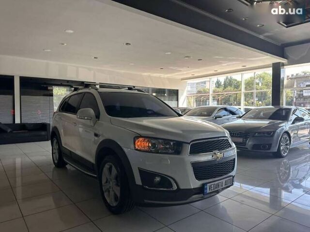 Шевроле Каптива, объемом двигателя 2 л и пробегом 145 тыс. км за 14000 $, фото 2 на Automoto.ua