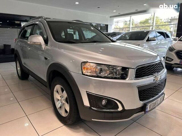 Шевроле Каптіва, об'ємом двигуна 2.2 л та пробігом 97 тис. км за 12000 $, фото 2 на Automoto.ua