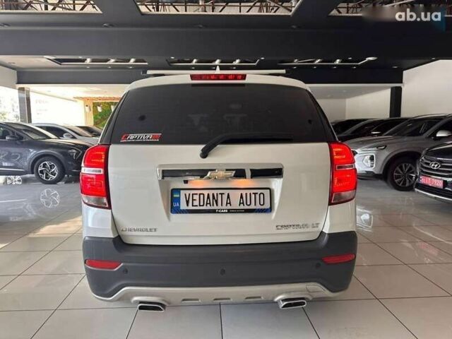 Шевроле Каптива, объемом двигателя 2 л и пробегом 145 тыс. км за 14000 $, фото 6 на Automoto.ua