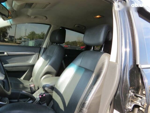 Шевроле Каптіва, об'ємом двигуна 2 л та пробігом 326 тис. км за 8500 $, фото 6 на Automoto.ua