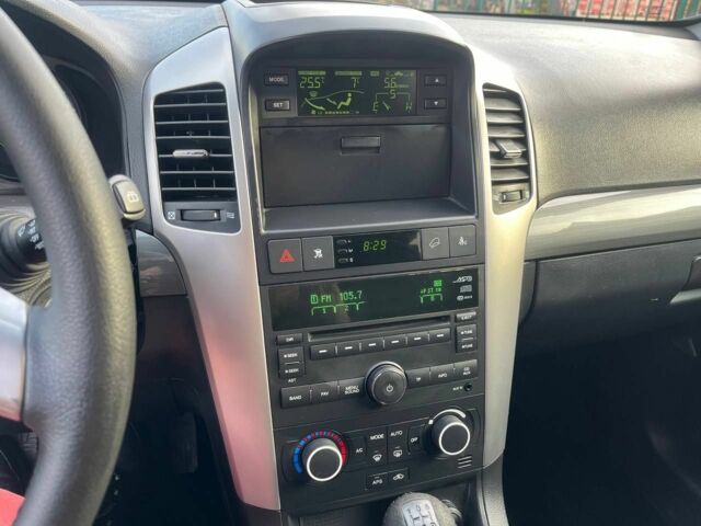 Сірий Шевроле Каптіва, об'ємом двигуна 2 л та пробігом 262 тис. км за 8100 $, фото 13 на Automoto.ua