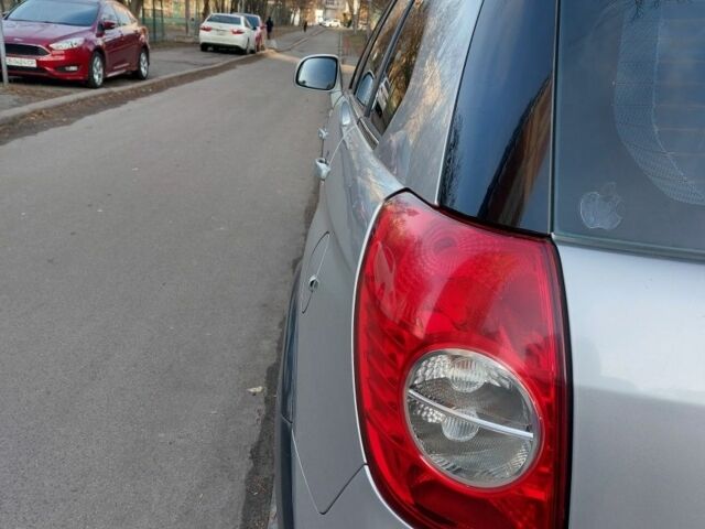 Серый Шевроле Каптива, объемом двигателя 2.4 л и пробегом 280 тыс. км за 6750 $, фото 6 на Automoto.ua