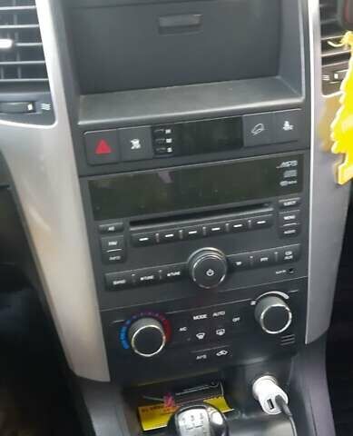 Сірий Шевроле Каптіва, об'ємом двигуна 2.4 л та пробігом 246 тис. км за 7900 $, фото 13 на Automoto.ua