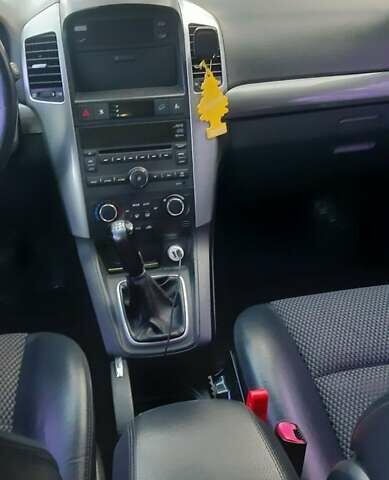 Сірий Шевроле Каптіва, об'ємом двигуна 2.4 л та пробігом 246 тис. км за 7900 $, фото 12 на Automoto.ua