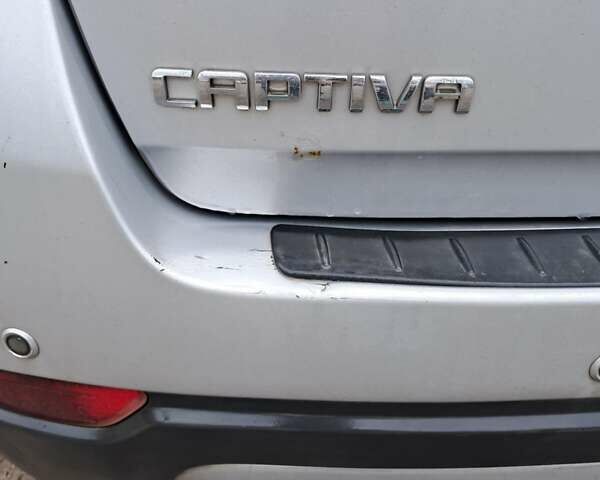 Серый Шевроле Каптива, объемом двигателя 2 л и пробегом 230 тыс. км за 7400 $, фото 15 на Automoto.ua