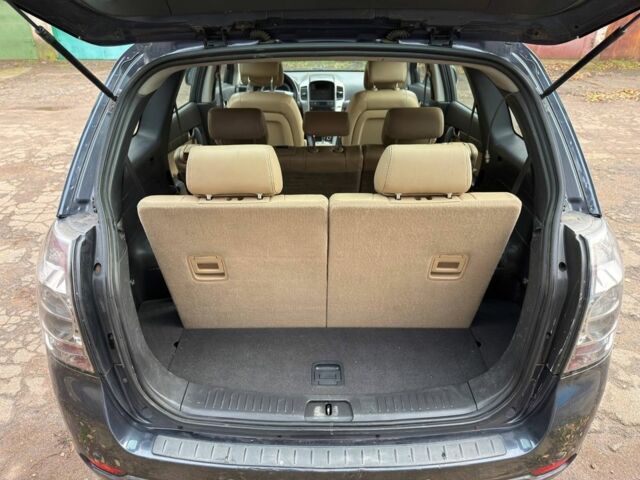 Сірий Шевроле Каптіва, об'ємом двигуна 2 л та пробігом 298 тис. км за 6999 $, фото 5 на Automoto.ua