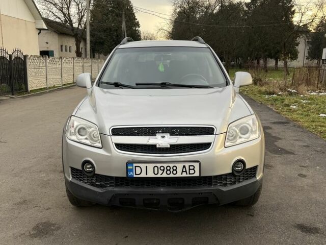 Серый Шевроле Каптива, объемом двигателя 2 л и пробегом 260 тыс. км за 7000 $, фото 8 на Automoto.ua