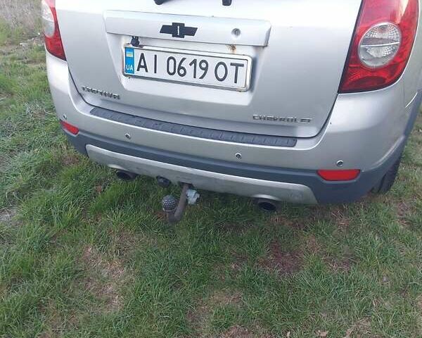 Сірий Шевроле Каптіва, об'ємом двигуна 2 л та пробігом 319 тис. км за 7300 $, фото 1 на Automoto.ua