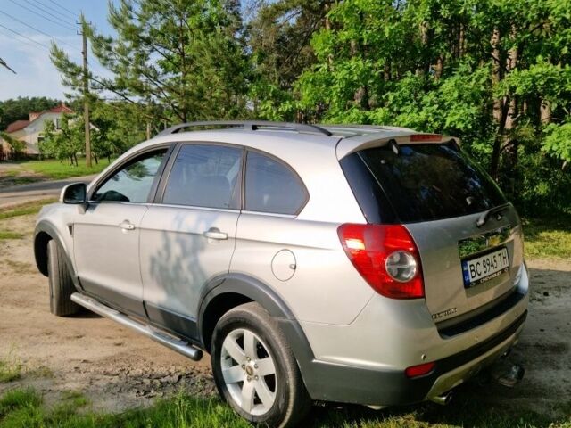 Серый Шевроле Каптива, объемом двигателя 2.4 л и пробегом 237 тыс. км за 7500 $, фото 13 на Automoto.ua