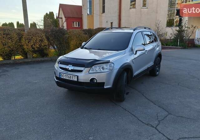 Серый Шевроле Каптива, объемом двигателя 2.4 л и пробегом 324 тыс. км за 6350 $, фото 5 на Automoto.ua