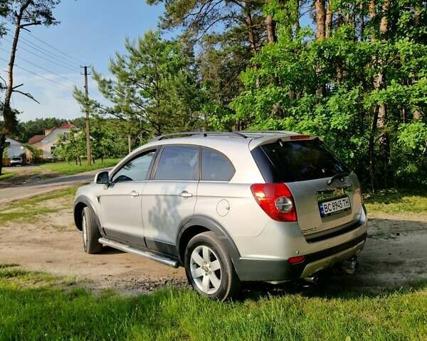 Сірий Шевроле Каптіва, об'ємом двигуна 2.41 л та пробігом 237 тис. км за 7800 $, фото 5 на Automoto.ua