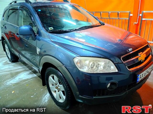 Сірий Шевроле Каптіва, об'ємом двигуна 2 л та пробігом 163 тис. км за 6500 $, фото 7 на Automoto.ua