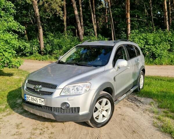 Сірий Шевроле Каптіва, об'ємом двигуна 2.41 л та пробігом 237 тис. км за 7800 $, фото 10 на Automoto.ua