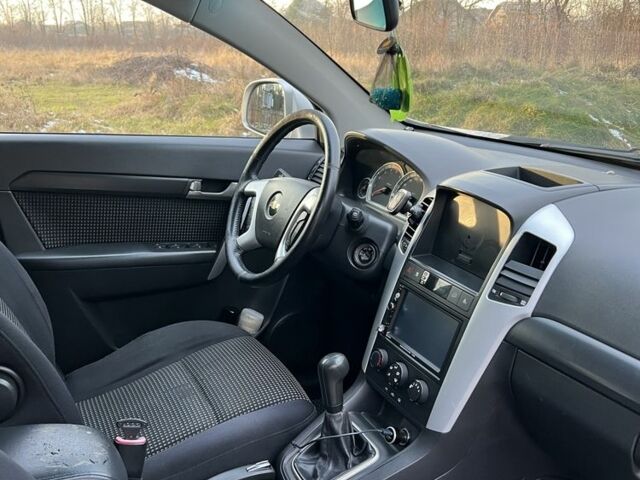 Серый Шевроле Каптива, объемом двигателя 2 л и пробегом 260 тыс. км за 7000 $, фото 12 на Automoto.ua