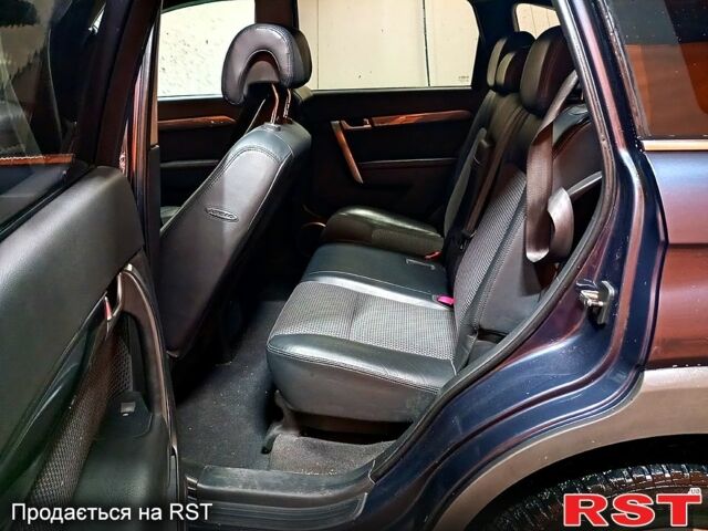 Сірий Шевроле Каптіва, об'ємом двигуна 2 л та пробігом 163 тис. км за 6500 $, фото 10 на Automoto.ua