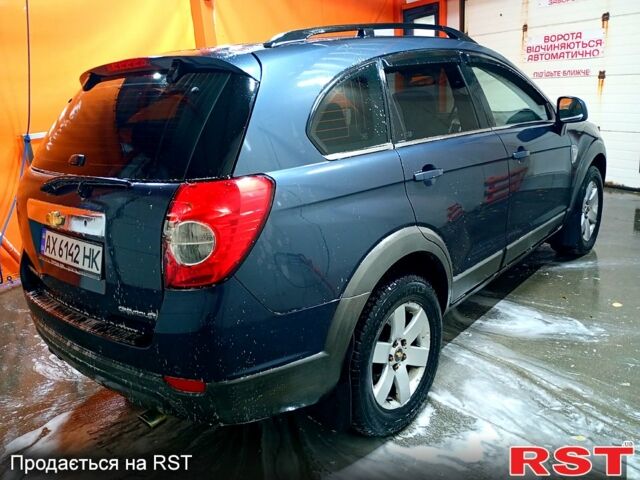 Сірий Шевроле Каптіва, об'ємом двигуна 2 л та пробігом 163 тис. км за 6500 $, фото 6 на Automoto.ua