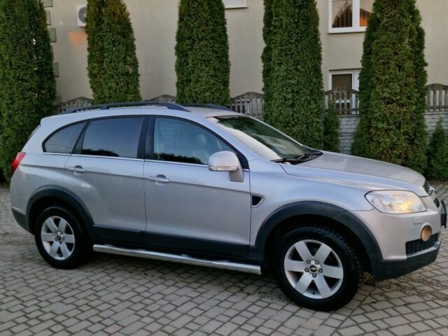 Серый Шевроле Каптива, объемом двигателя 2.4 л и пробегом 237 тыс. км за 7500 $, фото 6 на Automoto.ua