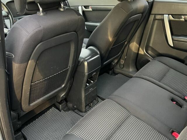 Серый Шевроле Каптива, объемом двигателя 2 л и пробегом 260 тыс. км за 7000 $, фото 20 на Automoto.ua