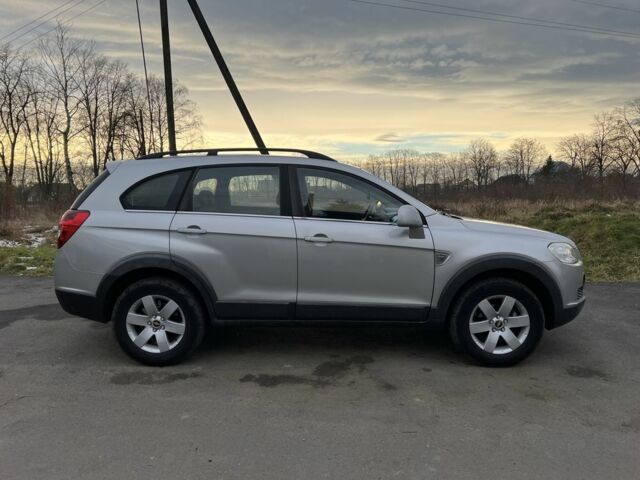 Серый Шевроле Каптива, объемом двигателя 2 л и пробегом 260 тыс. км за 7000 $, фото 6 на Automoto.ua