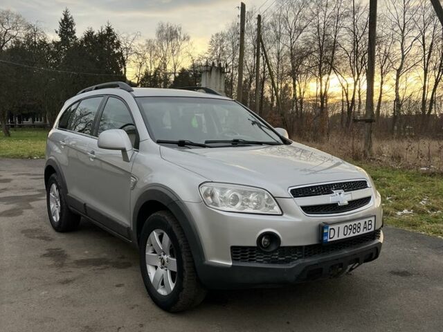 Серый Шевроле Каптива, объемом двигателя 2 л и пробегом 260 тыс. км за 7000 $, фото 7 на Automoto.ua