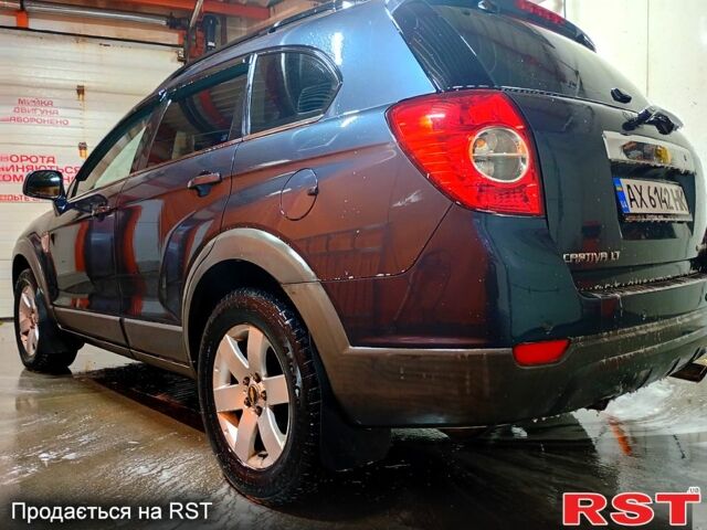 Сірий Шевроле Каптіва, об'ємом двигуна 2 л та пробігом 163 тис. км за 6500 $, фото 5 на Automoto.ua