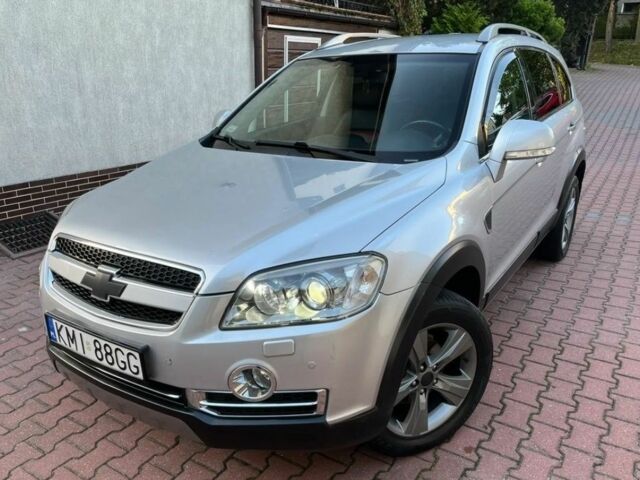 Серый Шевроле Каптива, объемом двигателя 0 л и пробегом 275 тыс. км за 2500 $, фото 1 на Automoto.ua