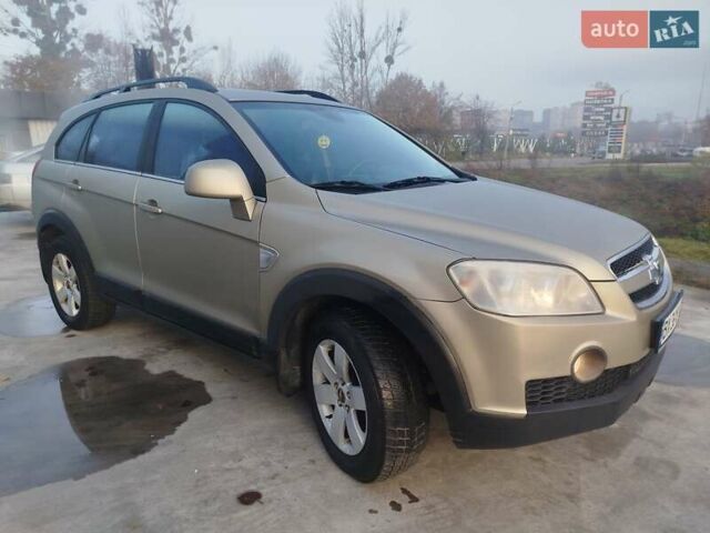 Серый Шевроле Каптива, объемом двигателя 2.41 л и пробегом 204 тыс. км за 6500 $, фото 26 на Automoto.ua