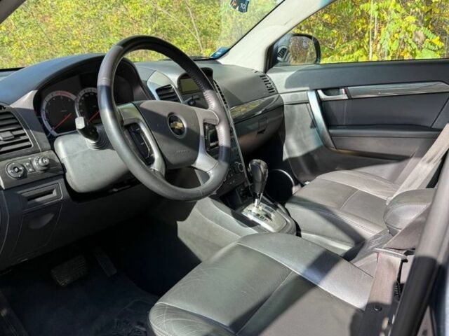 Сірий Шевроле Каптіва, об'ємом двигуна 2 л та пробігом 211 тис. км за 6000 $, фото 7 на Automoto.ua