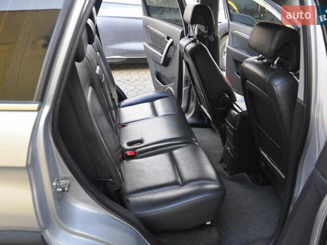 Сірий Шевроле Каптіва, об'ємом двигуна 3.2 л та пробігом 245 тис. км за 5999 $, фото 22 на Automoto.ua