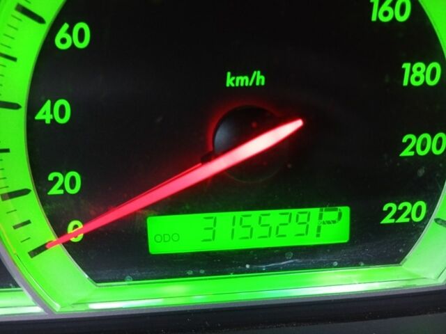 Серый Шевроле Каптива, объемом двигателя 2 л и пробегом 315 тыс. км за 7600 $, фото 12 на Automoto.ua