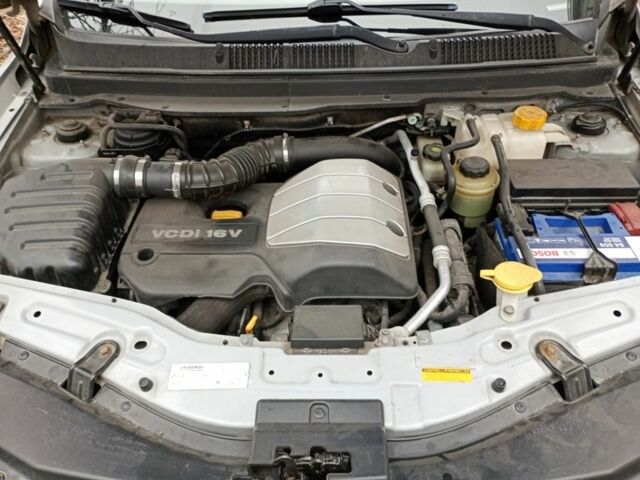 Серый Шевроле Каптива, объемом двигателя 2 л и пробегом 315 тыс. км за 7600 $, фото 10 на Automoto.ua