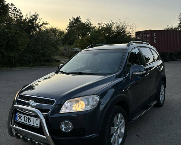 Серый Шевроле Каптива, объемом двигателя 2 л и пробегом 227 тыс. км за 8200 $, фото 11 на Automoto.ua