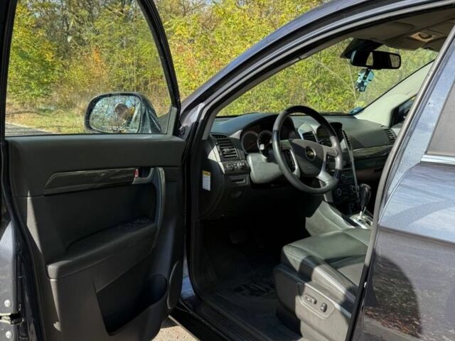 Сірий Шевроле Каптіва, об'ємом двигуна 2 л та пробігом 211 тис. км за 6000 $, фото 6 на Automoto.ua