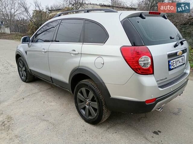 Серый Шевроле Каптива, объемом двигателя 2 л и пробегом 315 тыс. км за 7600 $, фото 2 на Automoto.ua