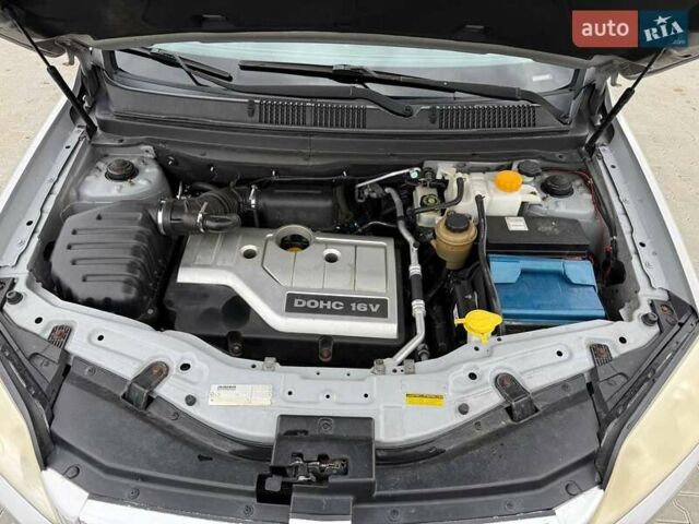 Серый Шевроле Каптива, объемом двигателя 2.4 л и пробегом 281 тыс. км за 7200 $, фото 29 на Automoto.ua