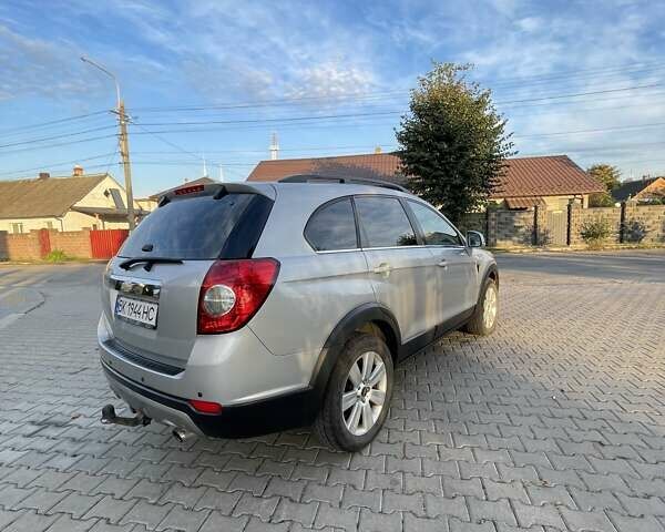 Серый Шевроле Каптива, объемом двигателя 1.99 л и пробегом 350 тыс. км за 8200 $, фото 5 на Automoto.ua