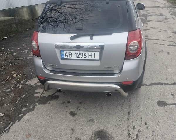 Серый Шевроле Каптива, объемом двигателя 3.2 л и пробегом 206 тыс. км за 6000 $, фото 1 на Automoto.ua