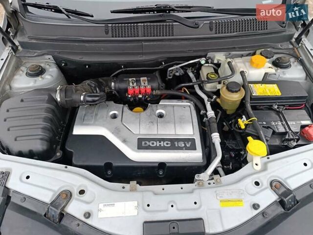 Серый Шевроле Каптива, объемом двигателя 2.4 л и пробегом 240 тыс. км за 6800 $, фото 41 на Automoto.ua