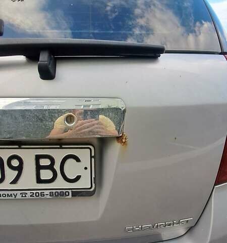 Серый Шевроле Каптива, объемом двигателя 2.4 л и пробегом 495 тыс. км за 6500 $, фото 3 на Automoto.ua