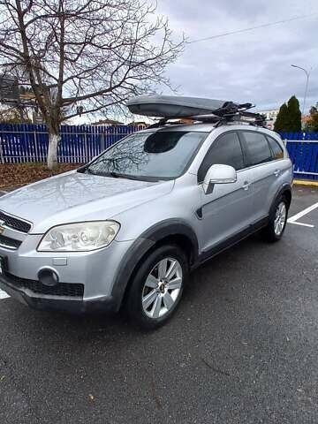 Сірий Шевроле Каптіва, об'ємом двигуна 2.41 л та пробігом 240 тис. км за 6700 $, фото 1 на Automoto.ua