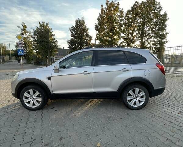 Серый Шевроле Каптива, объемом двигателя 1.99 л и пробегом 350 тыс. км за 8200 $, фото 9 на Automoto.ua