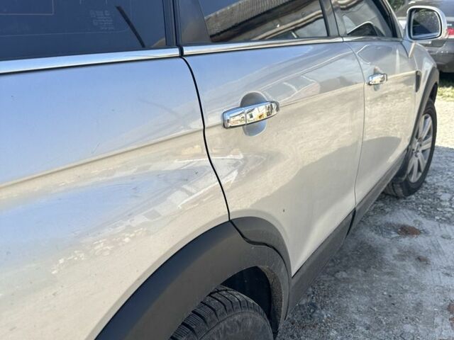 Серый Шевроле Каптива, объемом двигателя 3.2 л и пробегом 245 тыс. км за 5700 $, фото 6 на Automoto.ua