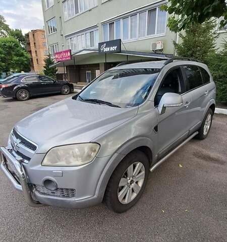 Серый Шевроле Каптива, объемом двигателя 2.4 л и пробегом 495 тыс. км за 6500 $, фото 13 на Automoto.ua