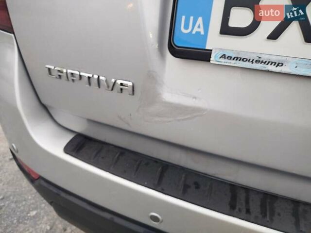 Серый Шевроле Каптива, объемом двигателя 2.41 л и пробегом 330 тыс. км за 6400 $, фото 10 на Automoto.ua