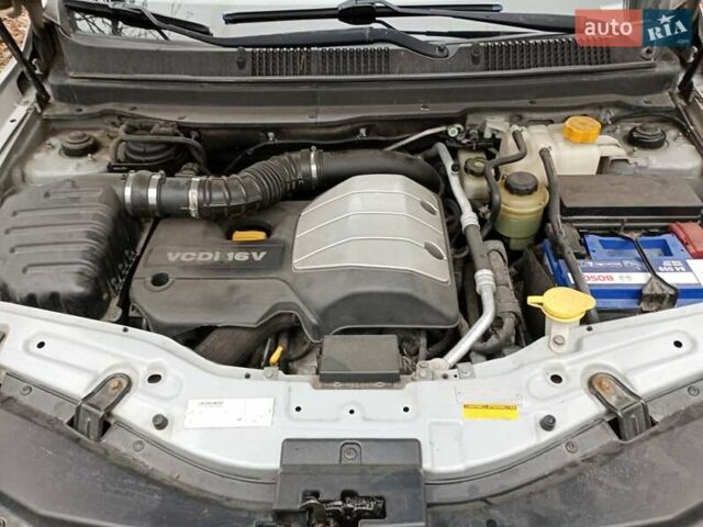 Серый Шевроле Каптива, объемом двигателя 2 л и пробегом 315 тыс. км за 7600 $, фото 9 на Automoto.ua