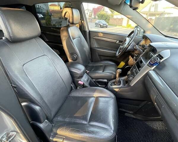 Серый Шевроле Каптива, объемом двигателя 1.99 л и пробегом 350 тыс. км за 8200 $, фото 19 на Automoto.ua