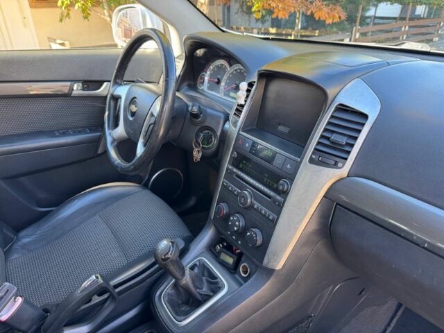 Шевроле Каптіва 2007 у Одесі на Automoto.ua Сірий Шевроле Каптіва, об'ємом двигуна 2 л та пробігом 200 тис. км за 4900 $, фото 18 на Automoto.ua