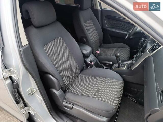 Серый Шевроле Каптива, объемом двигателя 2.4 л и пробегом 240 тыс. км за 6800 $, фото 27 на Automoto.ua